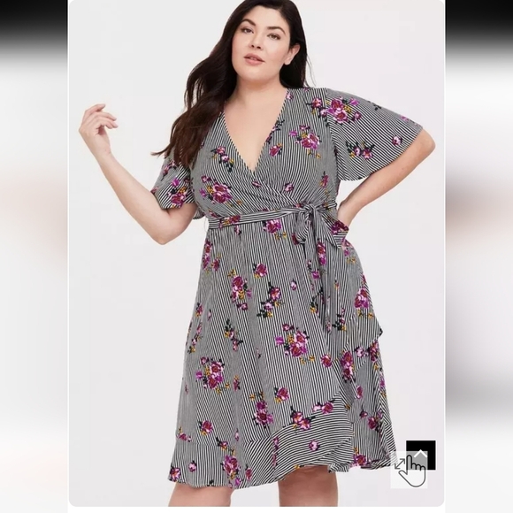 NWT TORRID MINI CHALLIS  Wrap Dress 2X - Picture 2 of 7